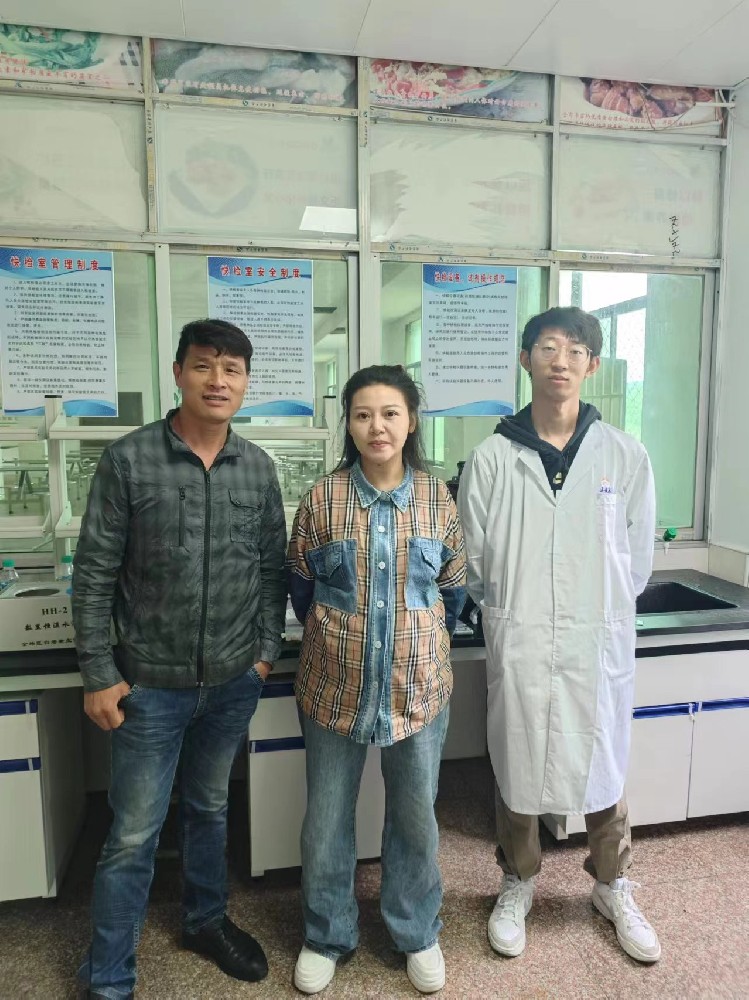 山東萊恩德食品安全檢測(cè)儀走進(jìn)江西省新余市逸夫小學(xué),為師生食品安全保駕護(hù)航 山東萊恩德食品安全檢測(cè)儀走進(jìn)江西省新余市逸夫小學(xué),為師生食品安全保駕護(hù)航